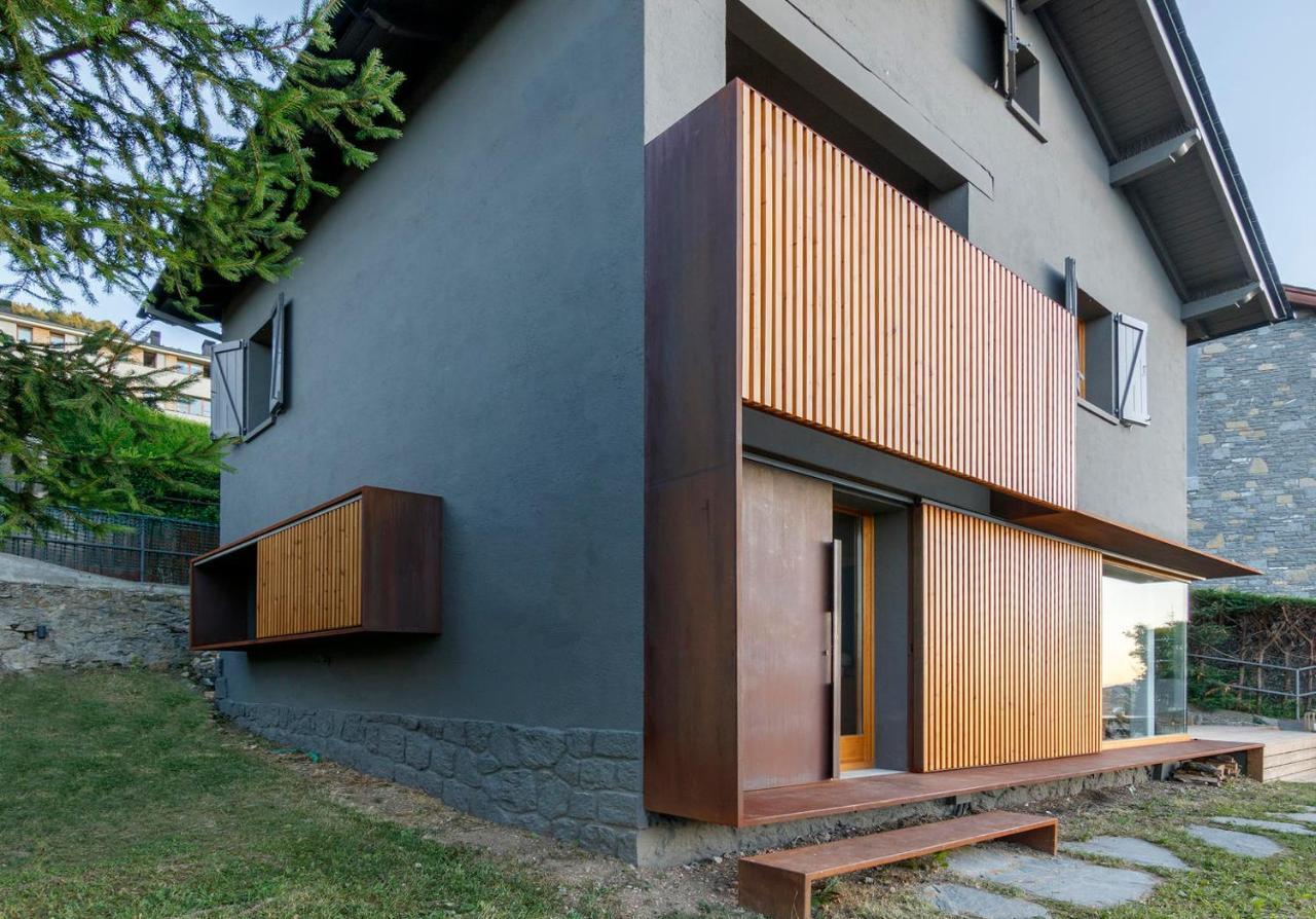 Villa Fantastica Casa De Diseno En Alp Esterno foto