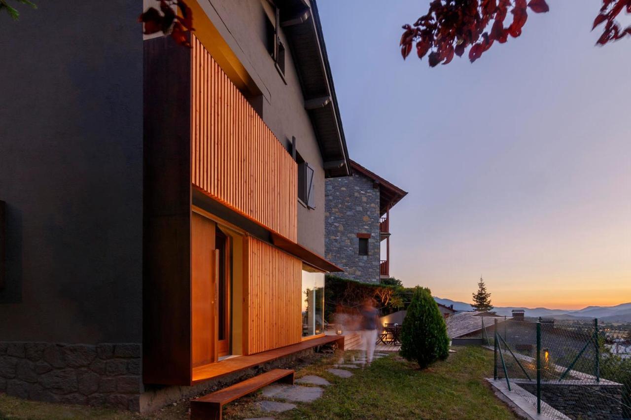 Villa Fantastica Casa De Diseno En Alp Esterno foto