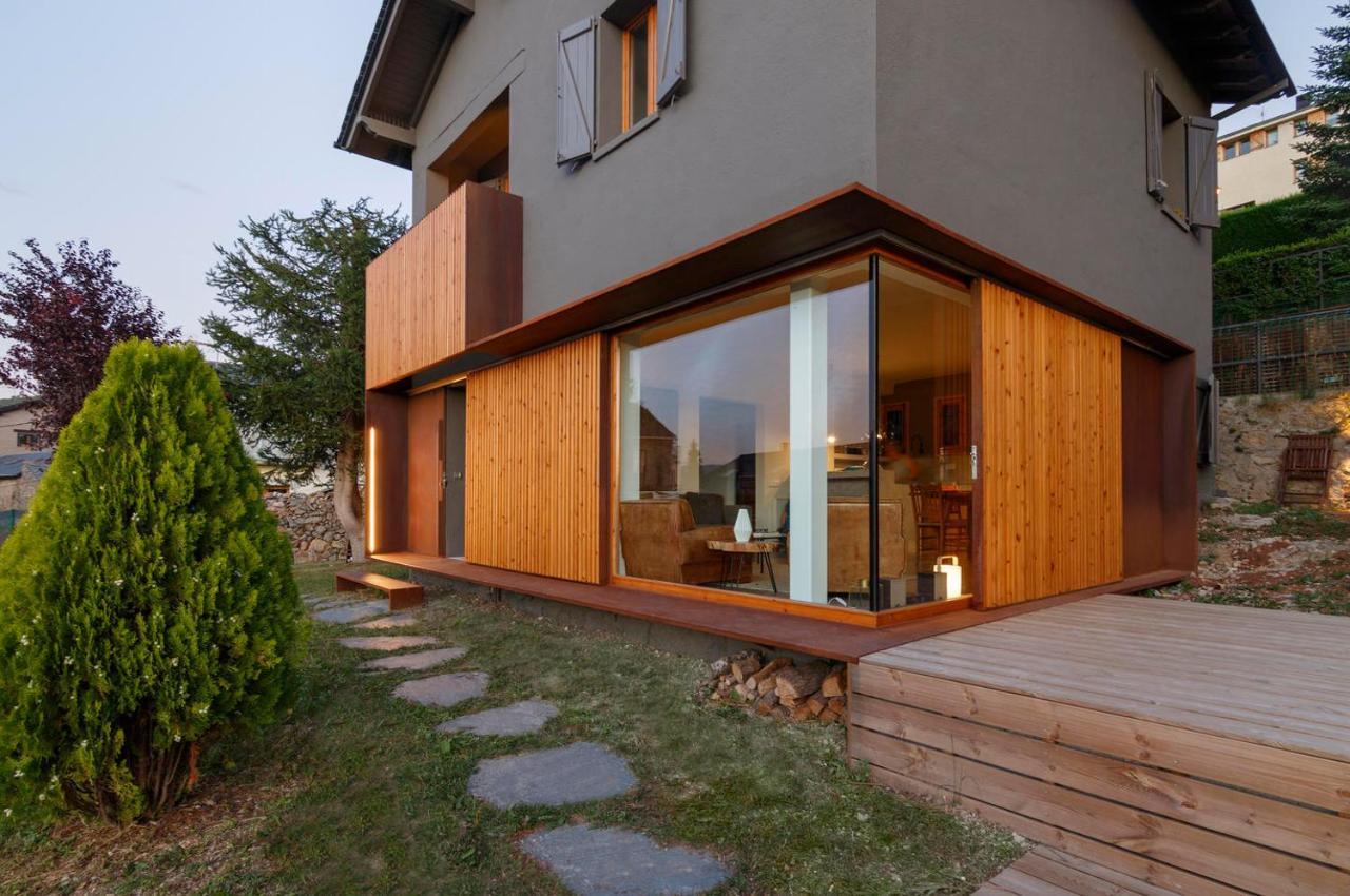 Villa Fantastica Casa De Diseno En Alp Esterno foto