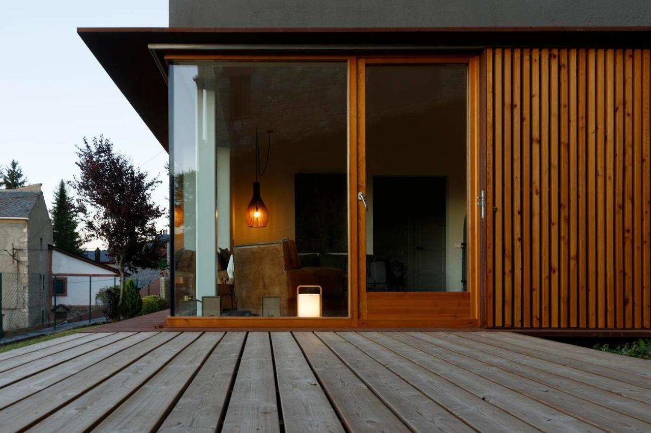 Villa Fantastica Casa De Diseno En Alp Esterno foto